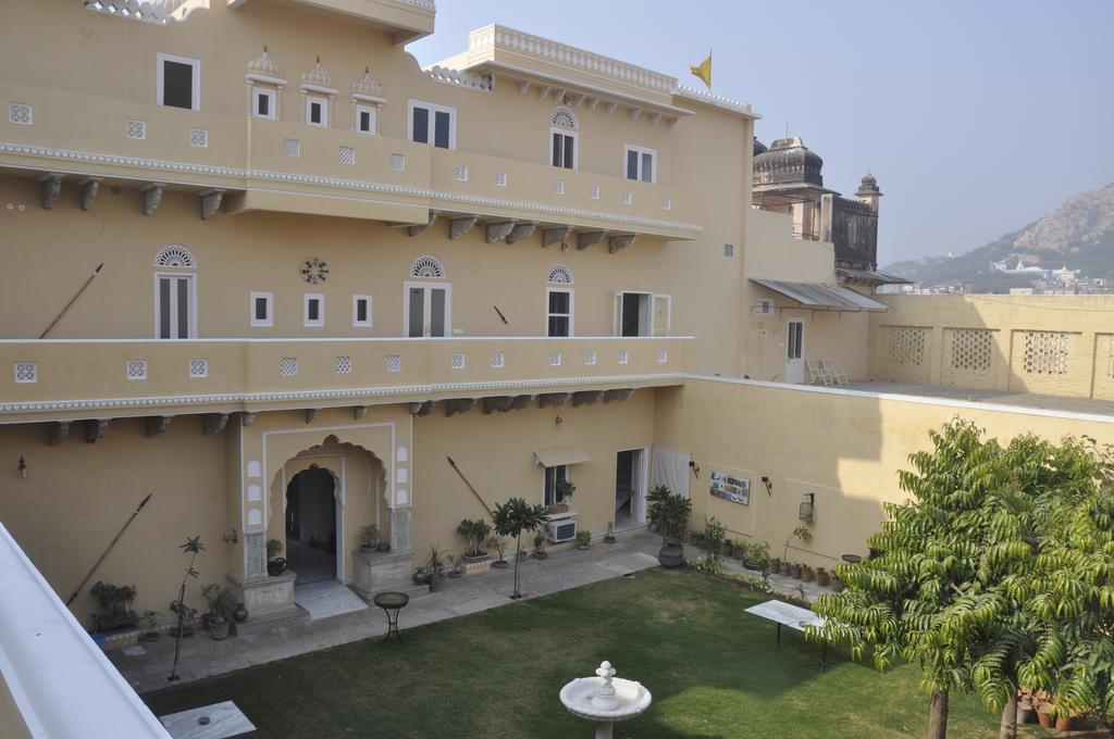 Castle Khandela A Heritage Castle Exterior photo